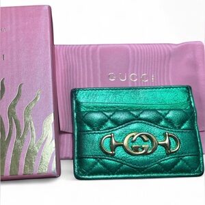 Gucci Zumi Metallic Green Quilted Card Holder with GG Horsebit